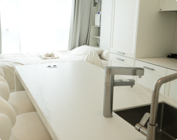 LUCA 831 kitchen and dining